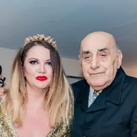 Fost primar al Capitalei, probleme cu banii și sănătatea. Cum îl ajută soția, mai tânără cu 35 ani / playtech.ro