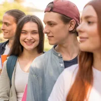 Care tineri primesc alocație și după 18 ani? Care sunt condițiile și câți bani se dau în 2025 - Foto: Freepik (Imagine cu rol ilustrativ)