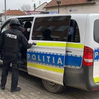 Edilul comunei Vinţu de Jos, Petru Ioan Barbu, reţinut de poliţişti pentru 24 de ore pentru delapidare şi fals, va fi cercetat sub control judiciar. / Foto: alba24.ro