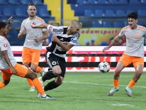 ”Este clubul lui”. Gigi Becali ar controla încă o echipă din Superliga: ”Știu legăturile”