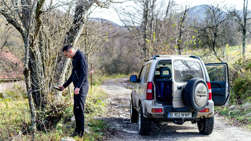 WWF face multe vizite în teren pentru a verifica starea pădurilor/FOTO: wwf.ro