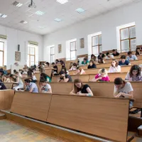 Emoţii maxime pentru mii de candidaţi: admiterea la UMF, în 85 de săli de la patru universităţi/FOTO: ziaruldeiasi.ro