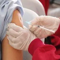 Vaccinul anti-COVID dezvoltat de Pfizer are o eficacitate ridicată în rândul adolescenţilor (studiu)/FOTO: Unsplash