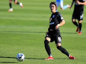 Fotbalist profesionist român, de-abia ajuns în Franţa, este făcut cerşetor profesionist . Foto: Inquam Photos / Stefan Constantin