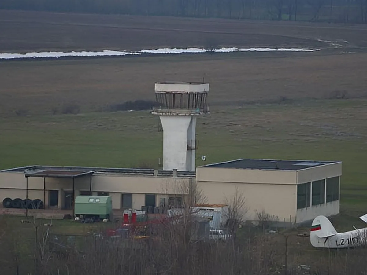 Cam asta a rămas din aerodromul din Shumen, astăzi - Foto: zdimitrov/Wikimapia/CC BY-SA