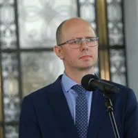 Preoţi, implicaţi în aproape o treime din cazurile de pedofilie din 2017-2020, în Polonia, arată comisia condusă de Błażej Kmieciak/FOTO: dzienniklodzki.pl