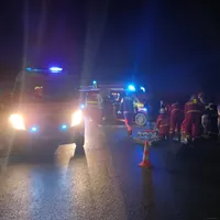 3 răniți și 40 de persoane evacuate în urma unei explozii la un bloc de apartamente din Suceava - FOTO: Facebook/ISU Suceava