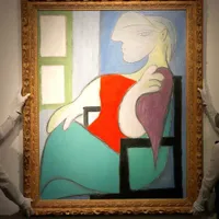 Tabloul „Femeie aşezată lângă ferea” al lui Picasso, vândut cu 103 milioane de dolari la o licitaţie. / Foto: bbc.com