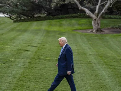 Cum le-a tăiat Trump salariile angajaților unei firme din Iași. Contracte cu Porsche și Mercedes - Foto: Profimedia Images