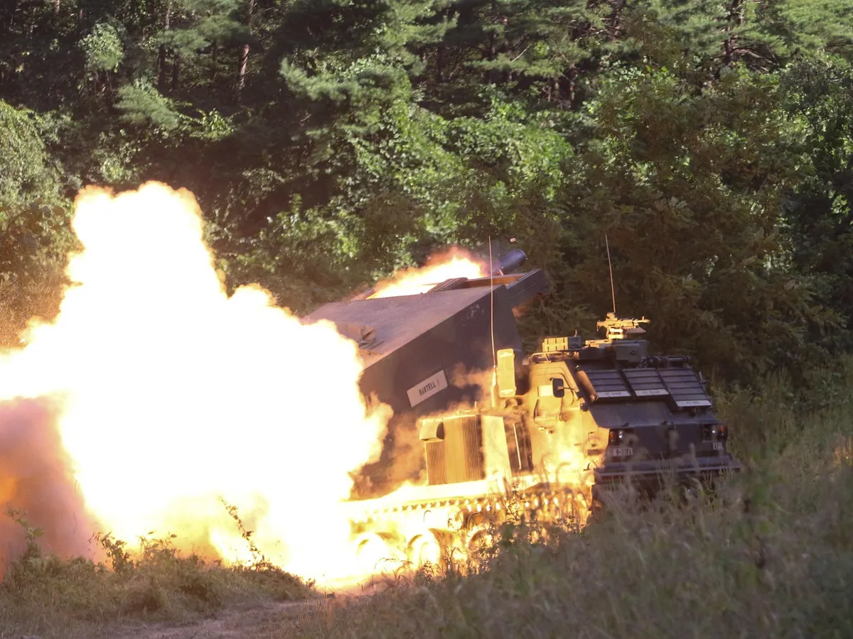 Ucrainenii au făcut praf un depozit de rachete S-300 cu MLRS-uri britanice/foto: Profimedia Images