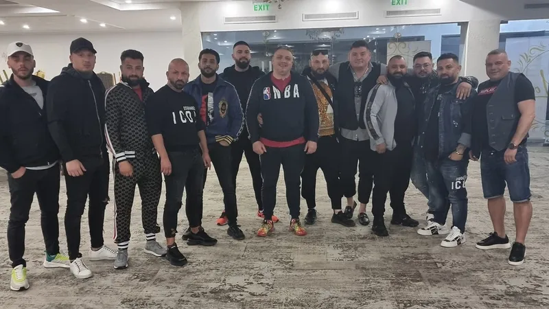 Printre interlopii prezenți la tăierea de moț a lui Noah, fiul lui Mircea Nebunu, s-a aflat și interlopul Faraonu de la Madrid Foto: Facebook