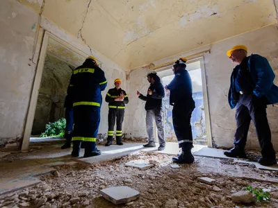 Intervenție după cutrmur - Foto: Pixabay.com (rol ilustrativ)