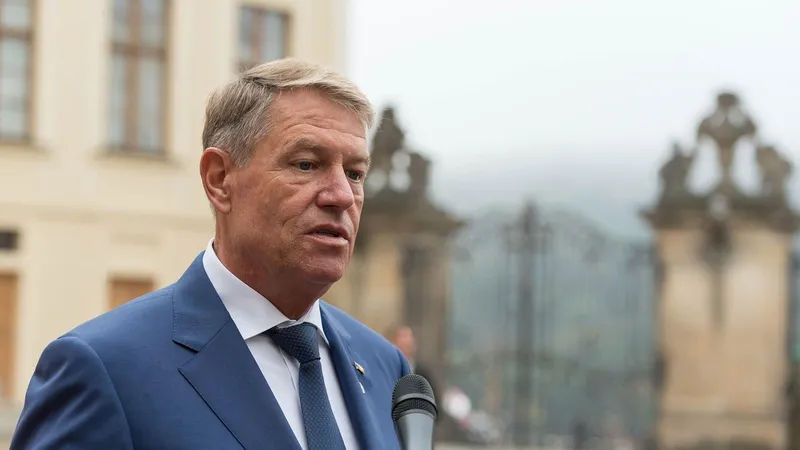 Iohannis, de ziua STS: „Principalul furnizor de reţele şi servicii de comunicaţii din România” - FOTO: Profimedia