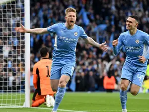 Manchester City este noua campionă a Angliei. În minutul 76 era condusă cu 2-0 / Europsort