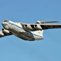 Rusia acuză Kievul că a doborât avionul Il-76 care transporta 65 de prizonieri ucraineni - Foto: apa.az (imagine cu caracter ilustrativ)