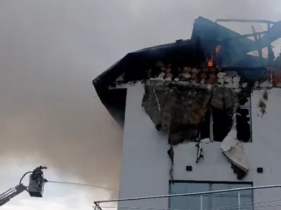 Incendiu la un hotel din Prahiva - Foto: IGSU