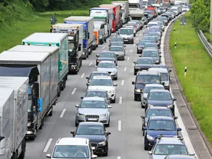 Haos pe autostrăzile din Germania, după o eroare a Google Maps. Ce s-a întâmplat