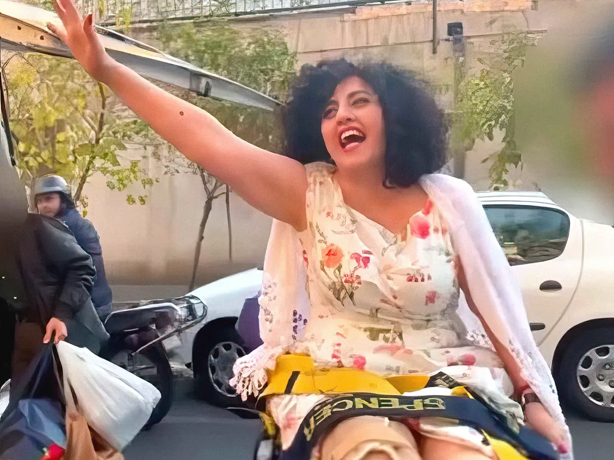 Laureata Nobel pentru pace în 2023, Narges Mohammadi, arestată „cu violență” în Iran. Ce motiv a fost invocat?
