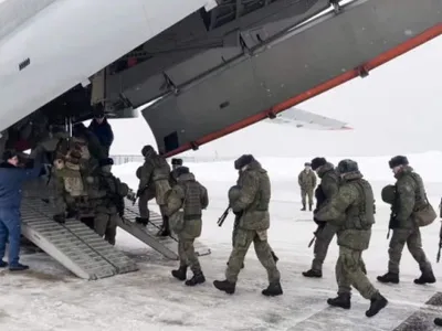 De la refugiu la capcană: de ce Kazahstanul cooperează acum cu Moscova împotriva exilaților ruși