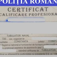 Gruparea vindea diplome de studii false cu câteva mii de lei/FOTO: politiaromana.ro