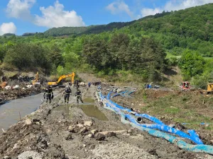 Apa care a inundat Salina Praid ar putea fi folosită pentru un lac artificial. Care este planul Foto: 24NEws