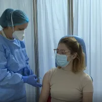 Asistenta Mihaela Anghel. Sursa: Comitetul național de vaccinare
