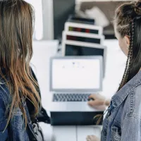 Mazin de calculatoare - Foto: Freepik (imagine cu rol ilustrativ)