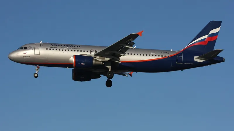 Avion - Foto: Profimedia