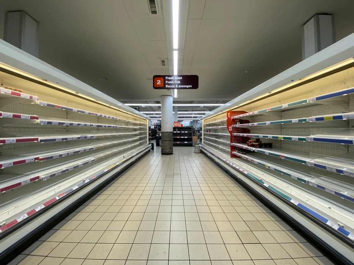 Rușii au început să se bată pentru mâncare în magazinele care sunt aproape goale/FOTO: Pixabay