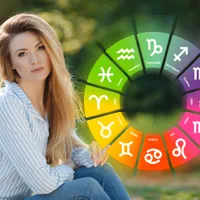 HOROSCOP 30 IANUARIE Luna în Vărsător, zi tensionată pentru Raci. Capricornii se ceartă de la bani - Foto: Freepik, PNGEGG (Imagine cu rol ilustrativ)