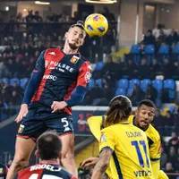 Fotbalistul român Radu Drăguşin a găurit poarta echipei Hellas Verona. Genoa a învins cu 1-0 - Foto: Profimedia Images