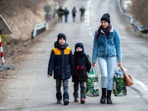 VIDEO Câteva zeci de ucraineni au cerut azil în România. 100.000 au ales Polonia / BBC