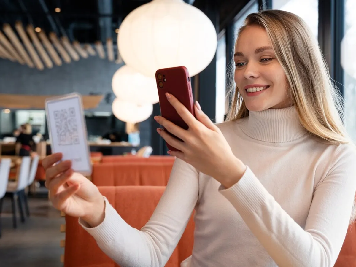 Cartelele SIM devin istorie. Dispozitivul care schimbă pentru totdeauna telefonul mobil - Foto: Freepik.com (rol ilustrativ)