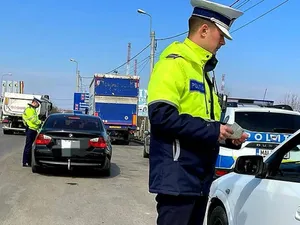 Amenda usturătoare primită de un șofer după ce a fost oprit de polițiști. Ce greșeli a făcut? - Foto: MAI / imagine rol ilustrativ