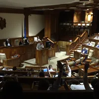 Parlamentul a ținut ședințele pe întuneric