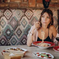 Sunt sau nu pastele o alegere sănătoasă? Diferența dintre pastele integrale și cele albe - Foto: Freepik.com ()