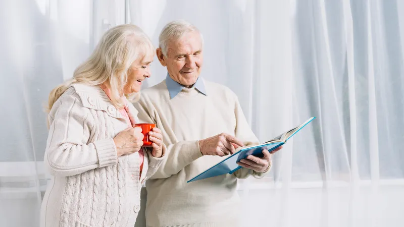 Foto: Pensionarii încep să primească banii restanți la Mica Recalculare Sursa: Freepik