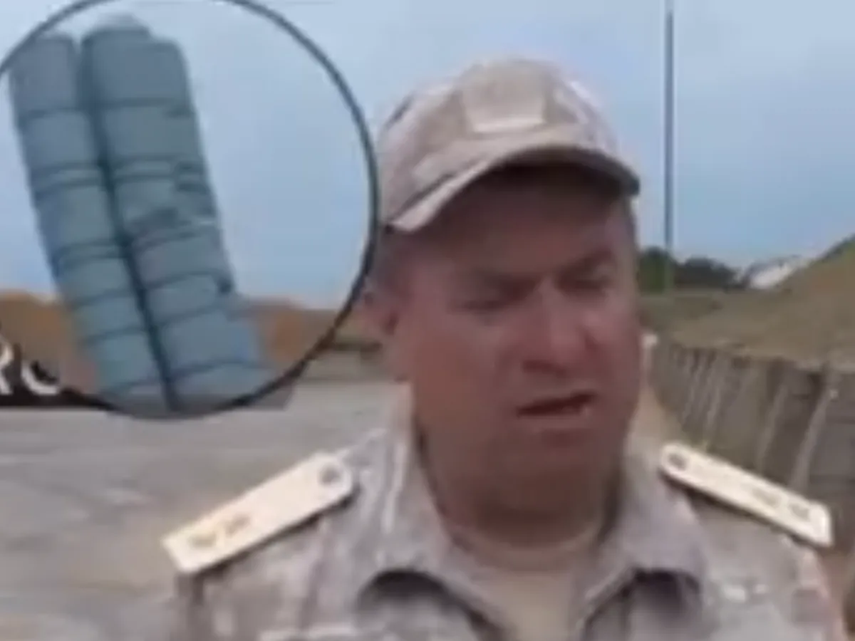 Propagandă penibilă la Kremlin. Rușii păzesc Crimeea cu rachete S-400 gonflabile/FOTO: Twitter/