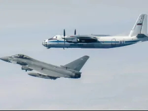Tensiuni Rusia-Marea Britanie. Două Typhoon au fugărit avioane rusești de spionaj deasupra Poloniei - Foto: British MoD