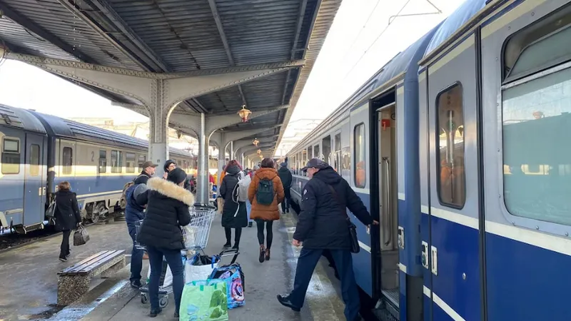 Cu trenul Dacia de la Viena la București. - Foto: lonelyplanet.com/Monisha Rajesh