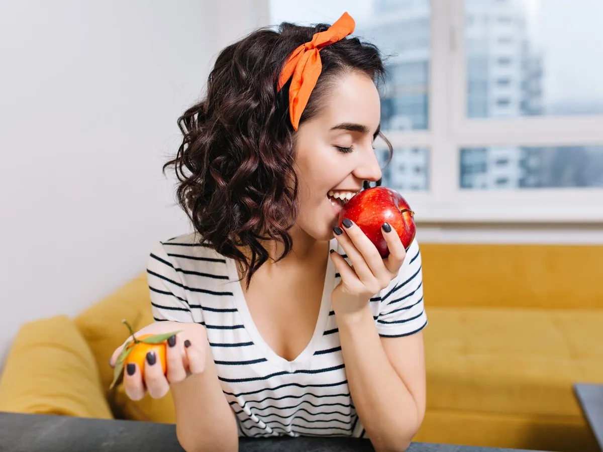 Fructul pe care îl ai în bucătărie, îți curăță colonul și te menține tânără. Îl tai cu cuțitul - Foto: Freepik (imagine cu rol ilustrativ)