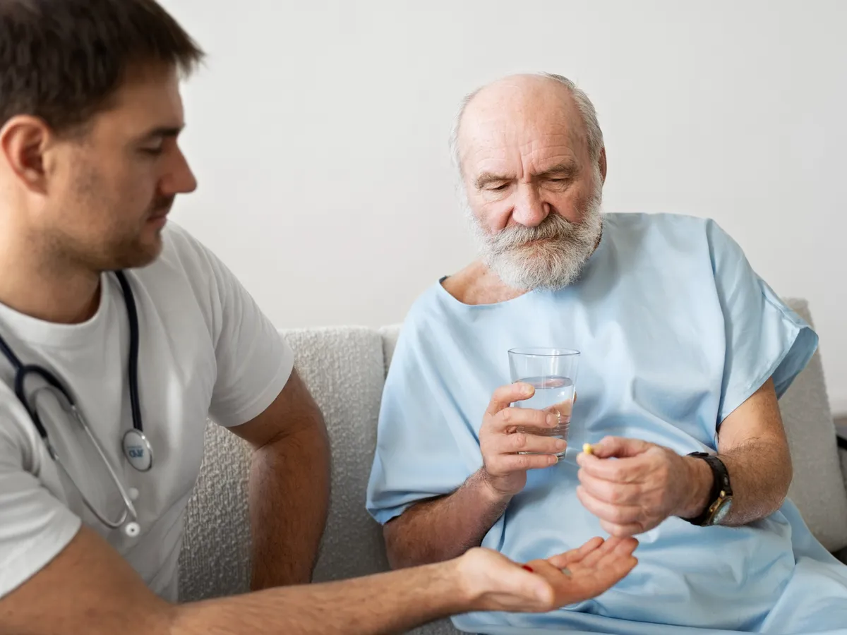 Combate la pensie durerile de reumatism cu scorțișoară. Ajutor din natură pentru pensionari - FOTO: Freepik