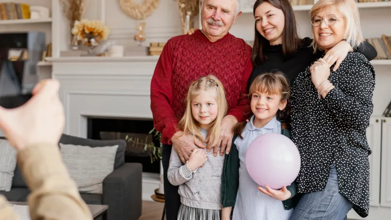 Cine trebuie să te întrețină la pensie? Care rude sunt obligate să aibă grijă de pensionari Foto: Freepik (fotografie cu caracter ilustrativ)