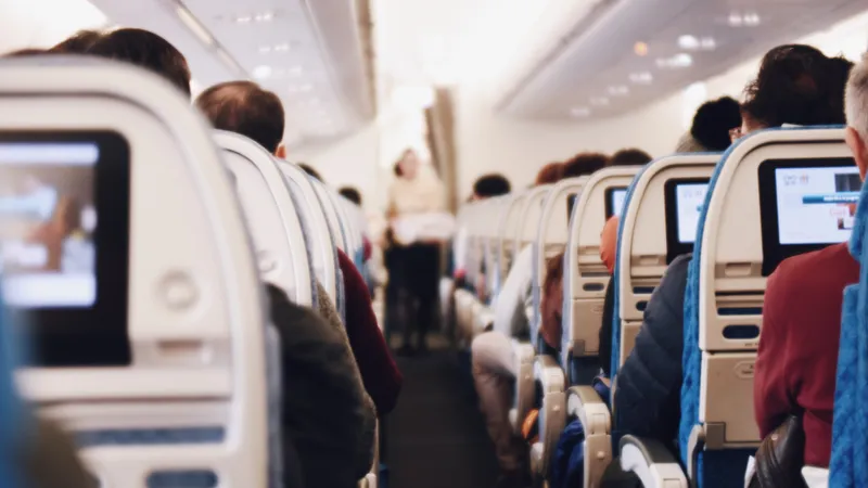 De ce le este frică tinerilor din generația Z să zboare cu avionul. Verdictul specialiștilor - Foto: Profimedia / imagine rol ilustrativ