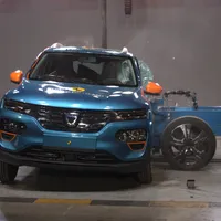 Mașinile electrice, de unică folosință? O baterie de Dacia Spring e 7.000 €, la Tesla, și 20.000 € - Foto: Euro NCAP