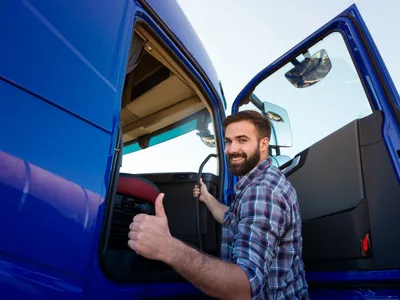 Șofer de camion - Foto: Freepik