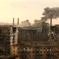 Rușii nu au oprit bombardamentele oțelăriei Azovstal din Mariupol nici în timpul sărbătorilor de Paște - Foto: Profimedia Images
