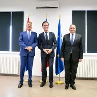 Premierul Regatului Ţărilor de Jos, Mark Rutte, Președintele Klaus Iohannis și Premierul Nicolae Ciucă