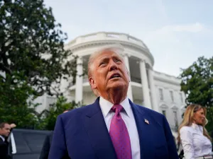 Trump amenință Iranul: Întreaga forță a armatei SUA se va abate asupra vostră la un nivel nemaivăzut - Foto: Profimedia images