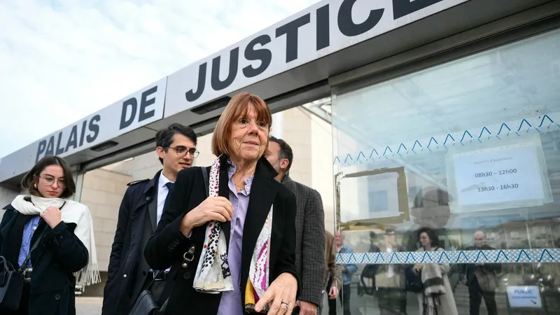 Proces șocant: Soțul și-a drogat soția bolnavă de scleroză pentru a fi violată de 51 de bărbați - Foto: Profimedia Images - Imagine cu rol ilustrativ